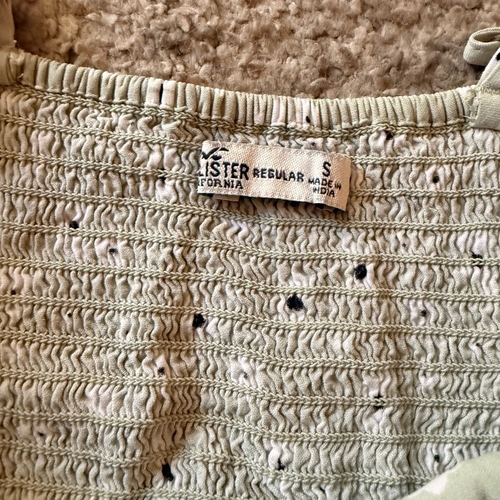 Hollister Kids Dress in Cream with Floral Design - Picture 5 of 5